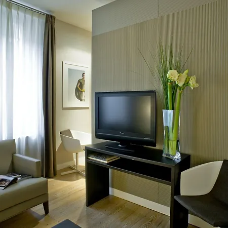 Escalus Luxury 4*