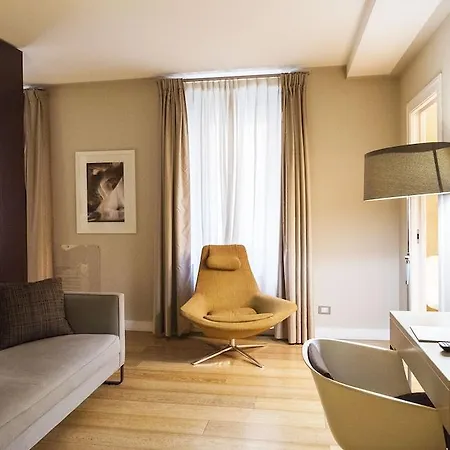 Escalus Luxury