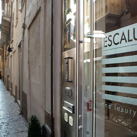 Guest house Escalus Luxury