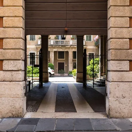 Escalus Luxury