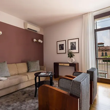 Guest house Escalus Luxury 4*