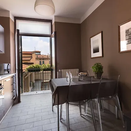 Escalus Luxury Guest house 4*