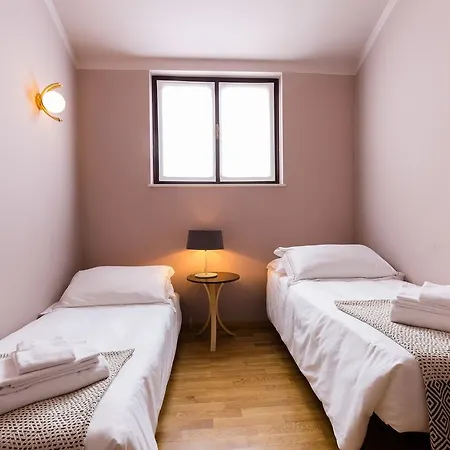 Guest house Escalus Luxury